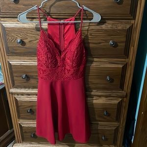 Smoke free house only worn once in great condition